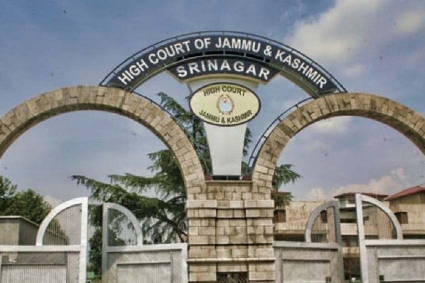 Jammu and Kashmir & Ladakh High Court Reprimands Sr AAG For Misleading Court, Seeking Personal Affidavit Explaining His ‘Unbecoming’ Conduct