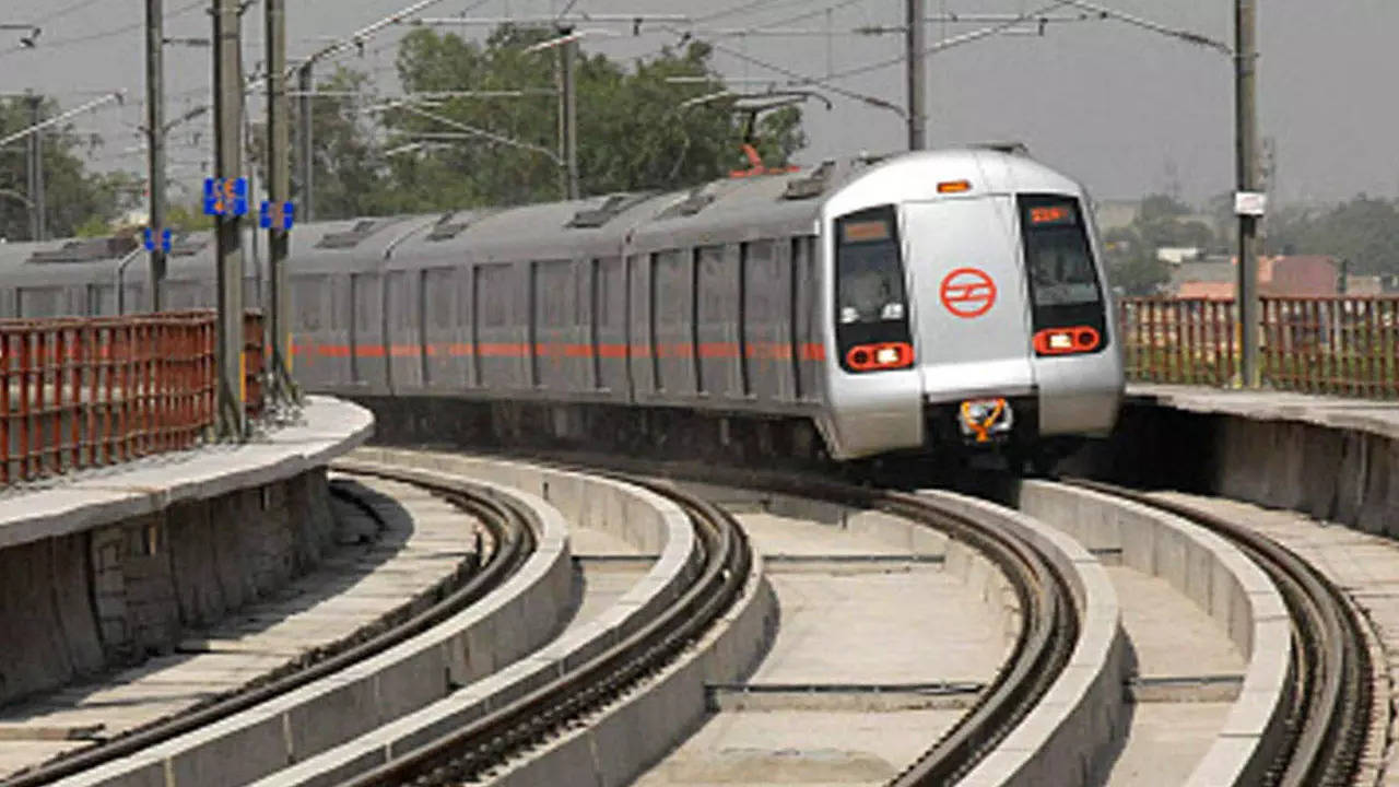 Delhi Metro to organize competitions for women commuters