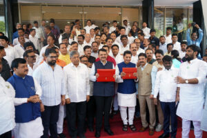 Tax relief, aid for farmers in Maha Budget