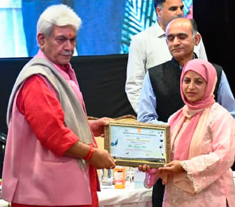 Alia Mir, J-K’s first woman receives Wildlife Conservation Award