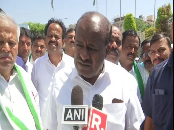 Karnataka govt intents to incite communal strife: Kumaraswamy