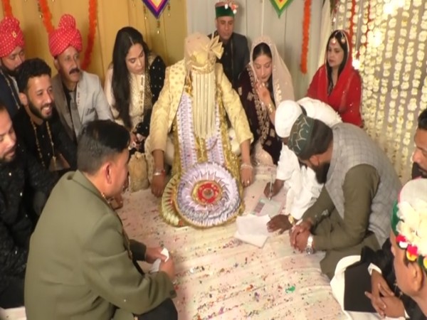 Religious harmony: Muslim couple marry at Hindu temple