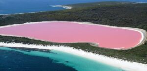 5 Most exclusive coloured lakes in the world  