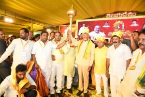 Telangana: TDP should regain past glory in TS while it needs to be rebuilt in AP, says Chandrababu