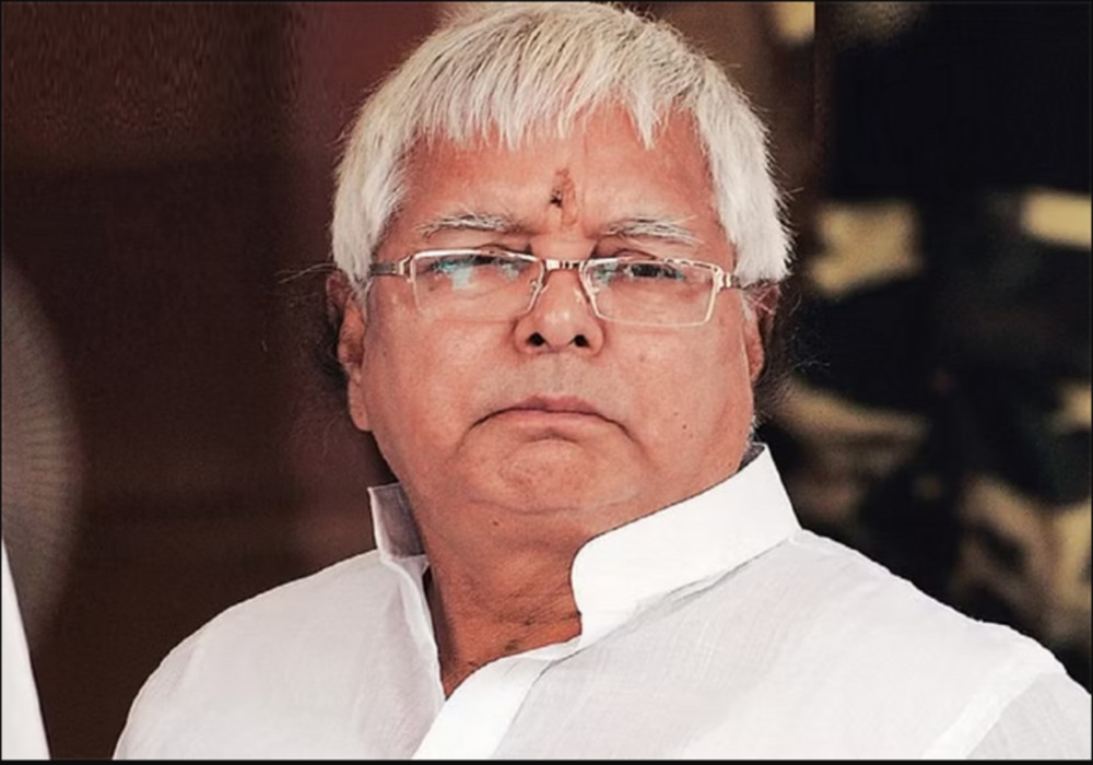 Land-for-job scam: Delhi court grants bail to Lalu, Rabri, Misa