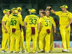 Australia sink India by 21 runs in third ODI to clinch series 2-1