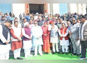 Uttarakhand budget session begins, Congress protests outside the assembly