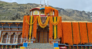 A view of decorated Kedarnath Temple