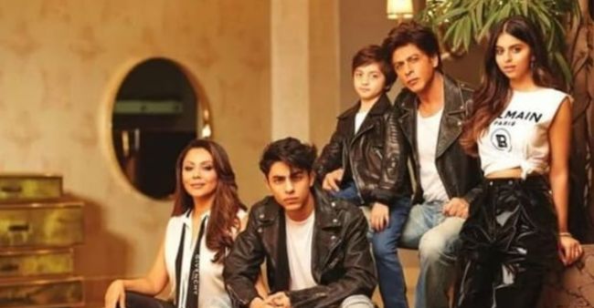 Shah Rukh Khan’s unseen family pictures go viral- See Pics