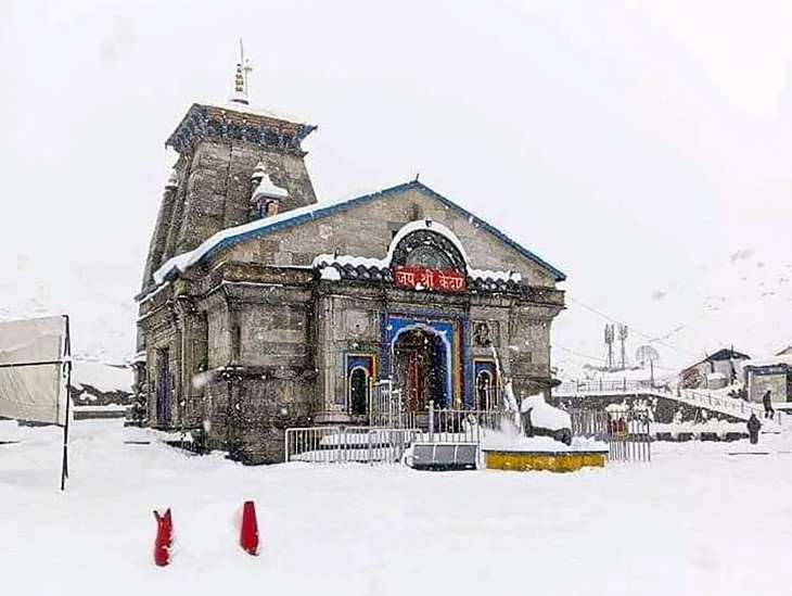 Kedarnath Yatra registration suspended amid heavy snowfall