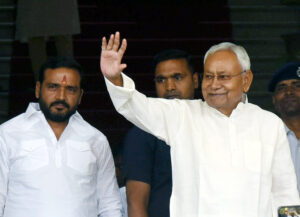 Nitish Kumar with Tejashwi meet Bengal CM Mamata to strengthen opposition unity