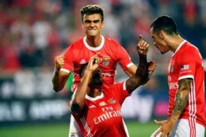 Milan triumphs over Benfica to reach SFs