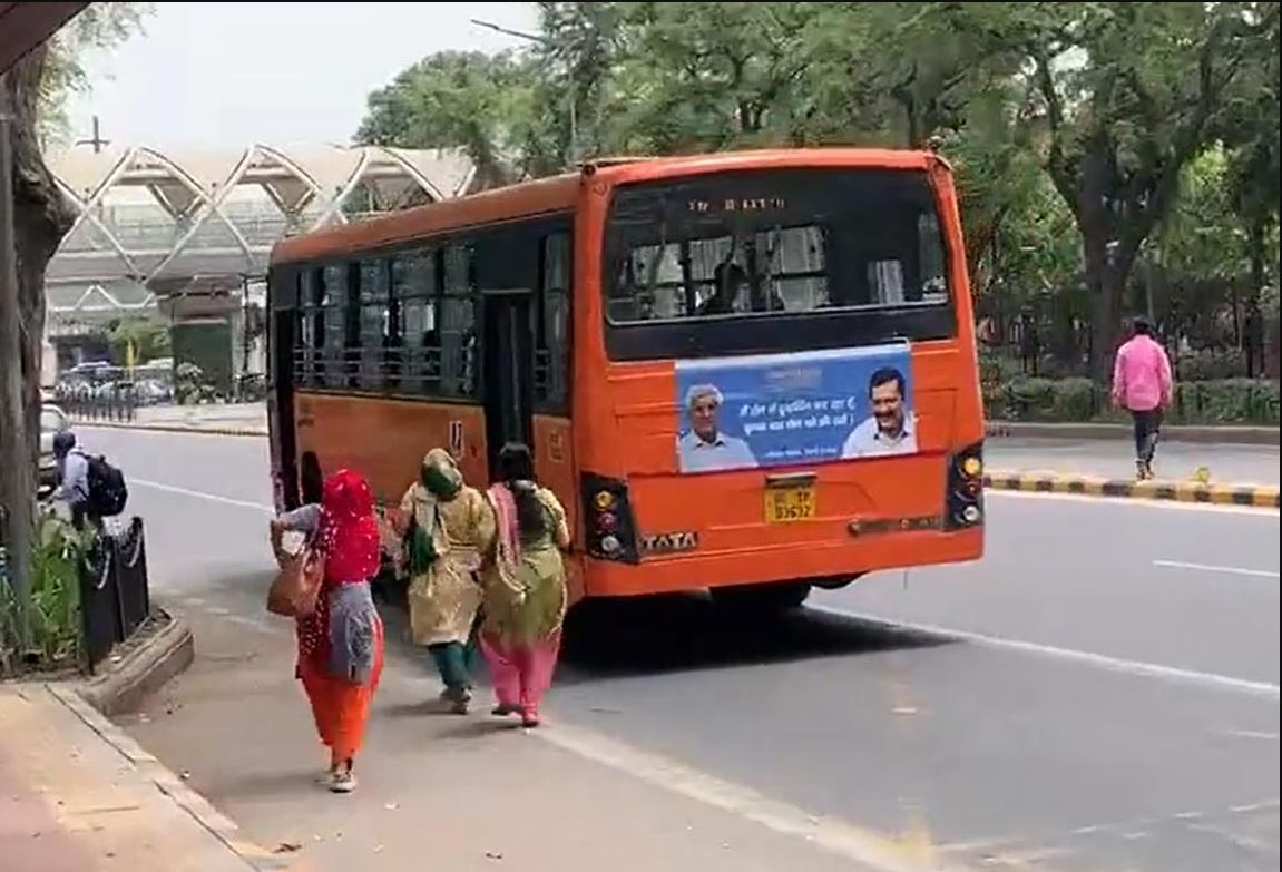 Driver identified, suspended for not stopping bus for women passengers