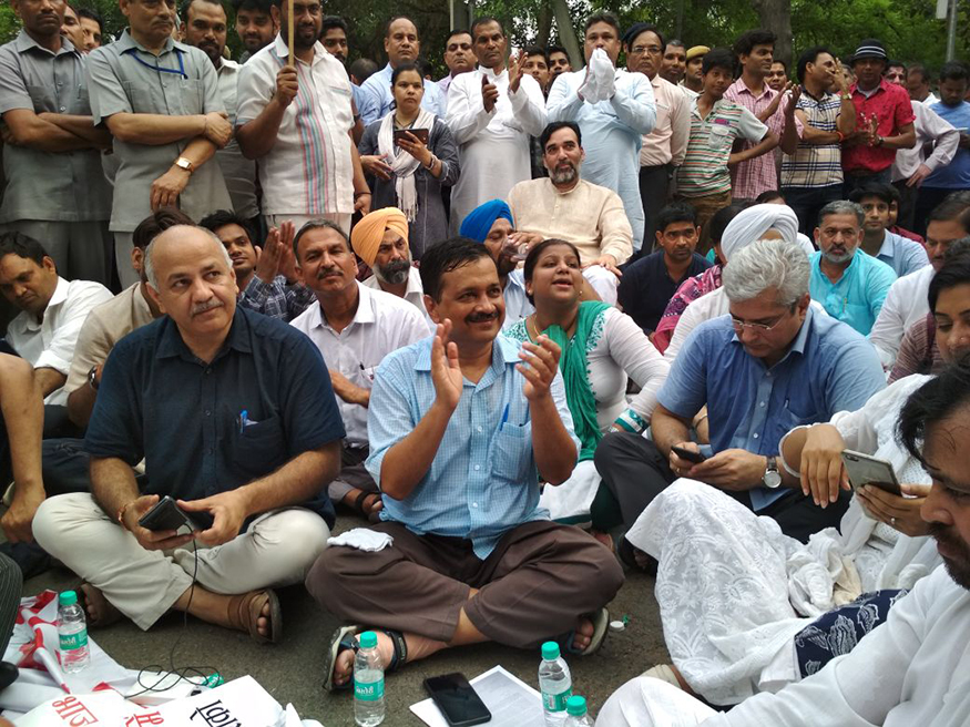 AAP ministers sit outside LG’s house amid row over service matter : New Delhi