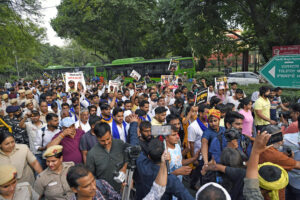 Wrestlers march:Punjab Kisan Mazdoor Committee members detained at Ambala border