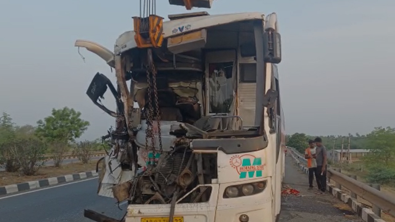 J-K: One killed, 13 injured as bus overturns in Reasi