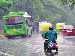 NETIZENS REACT OVER PLEASANT WEATHER IN DELHI, ENJOYING PRE MONSOON SHOWERS