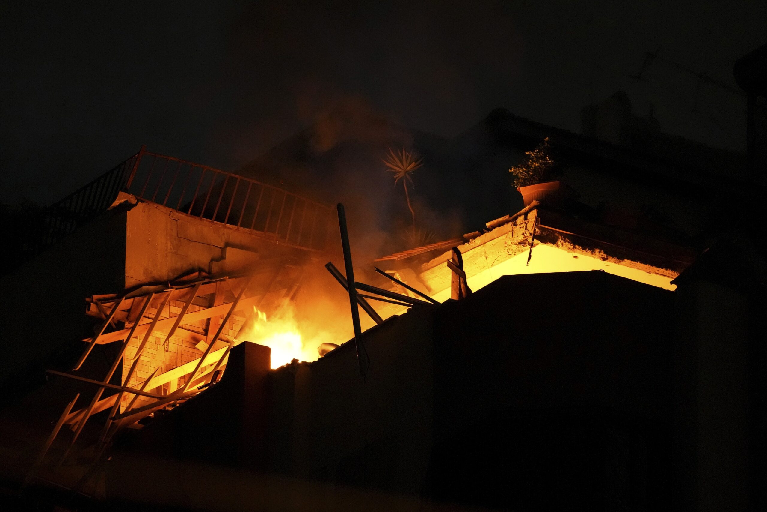 Madurai: Fire breaks out at a bank branch