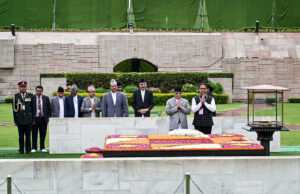 Nepal PM Pushpa Kamal Dahal lays wreath at Raj Ghat