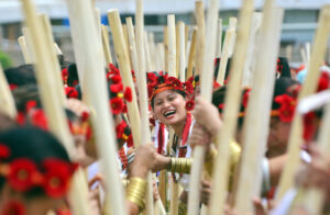 1400 Naga women perform folk dance during Sumi Torimi Hoho celebrations