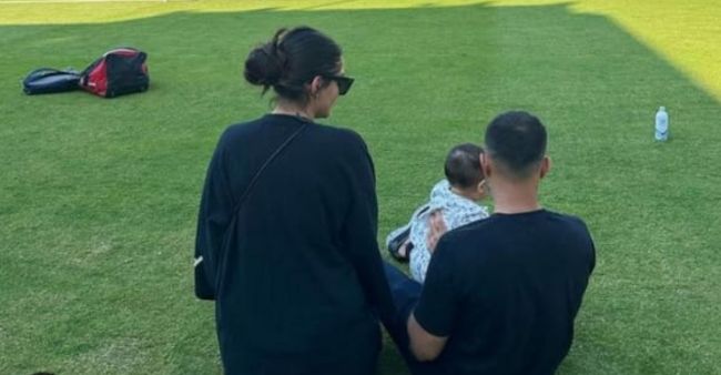 [Viral Photos] Sonam Kapoor And Anand Ahuja Visit Lord’s Cricket Ground With Vayu