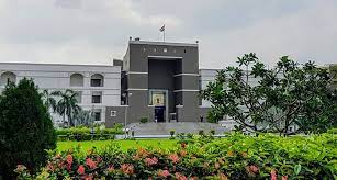 Gujarat High Court: Notice Issued To State Govt, Junagadh Municipal Corporations On Plea Challenging Demolition Of Dargahs