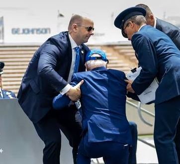 Biden takes tumble at Air Force graduation ceremony