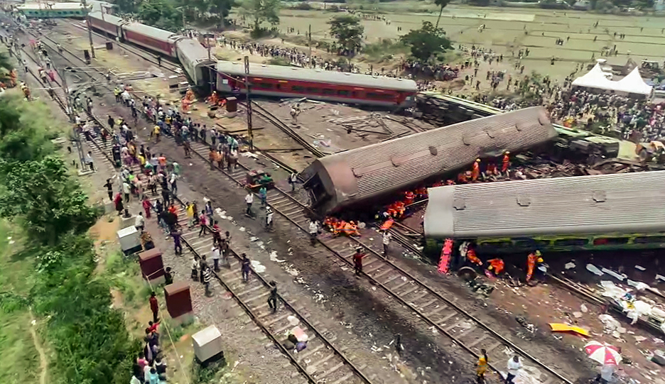 Train accident occurs near Kaljariya railway crossing Jamtara-Karmatand area