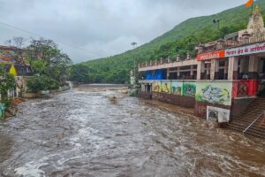 Gujarat CM Bhupendra patel tours Rain-affected areas in jamnagar