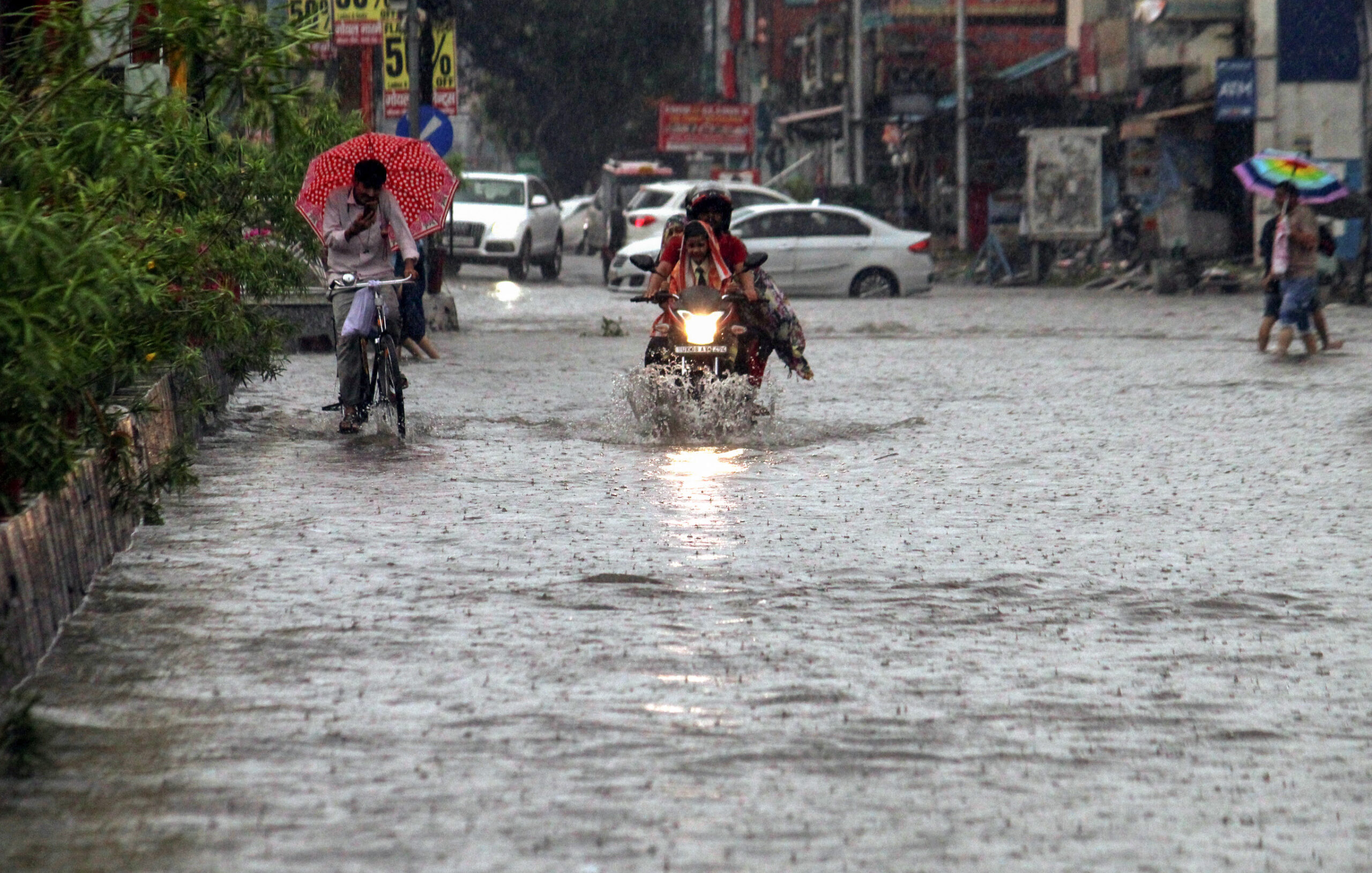 IMD issues Orange alert for Tamil Nadu, Puducherry, Kerala till November 23