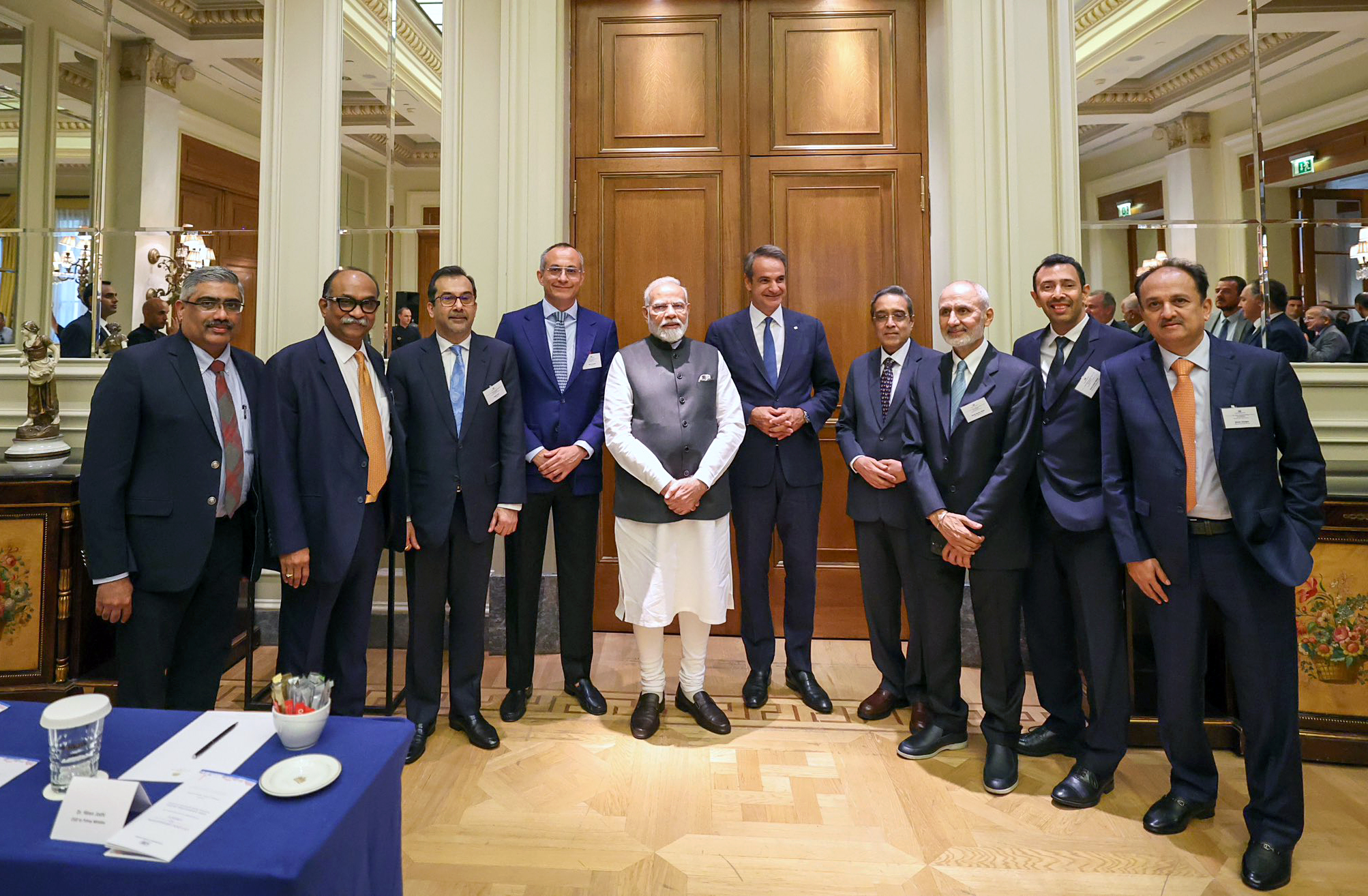 PM Narendra Modi with the business delegation of India at a business lunch