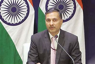 India praises Kuwait’s stand of neutrality in region