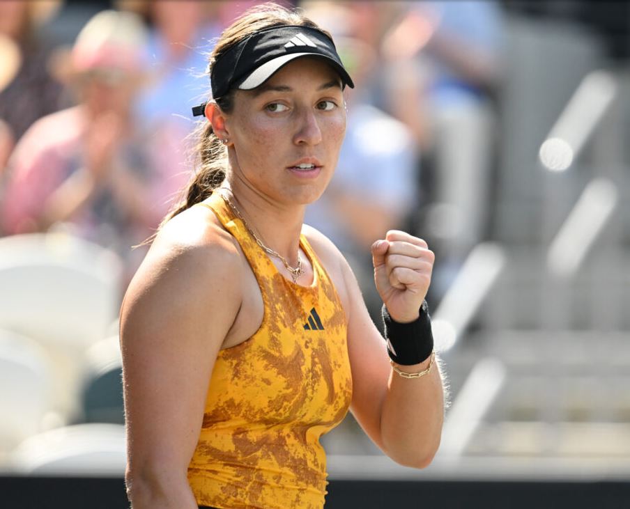 Pegula to face Svitolina in quarterfinals