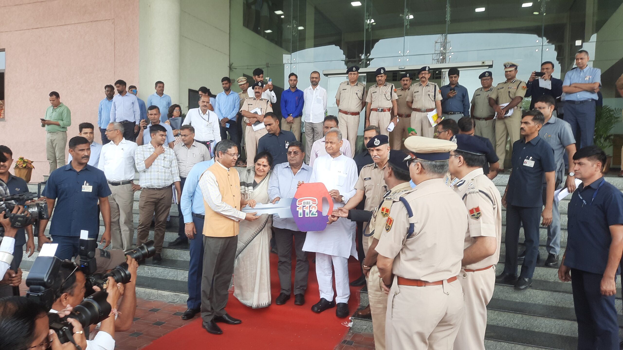 CM Gehlot Boosts Police Morale, honours Constable Prahlad