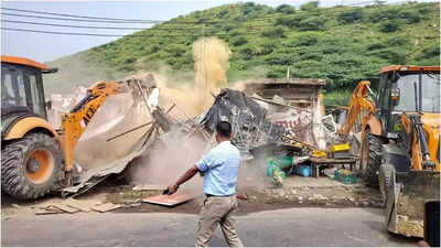 Haryana denies ‘ethnic cleansing’, Chief Justice to hear demolitions case