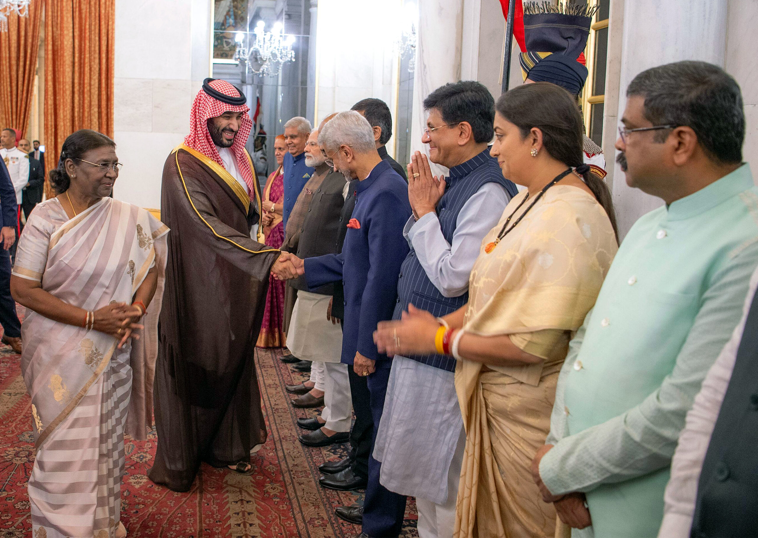 President Droupadi Murmu hosts a banquet in honour of Mohammed bin Salman bin Abdulaziz Al Saud