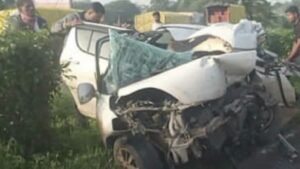 Collision on Mumbai-Agra highway claims 4 lives