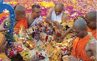 ‘Boating ride’ in Radhashtami festival at ISKCON Dwarka