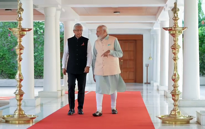 PM Modi, Mauritian counterpart Jugnauth discuss cooperation in infrastructure, FinTech, culture