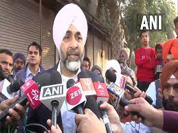 Punjab Vigilance team searches for Manpreet Badal in corruption case