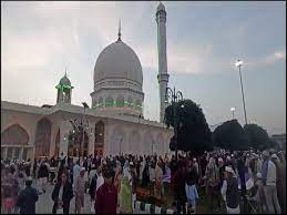 People celebrates Eid-Milad-Un-Nabi at Hazratbal Shrine in Srinagar