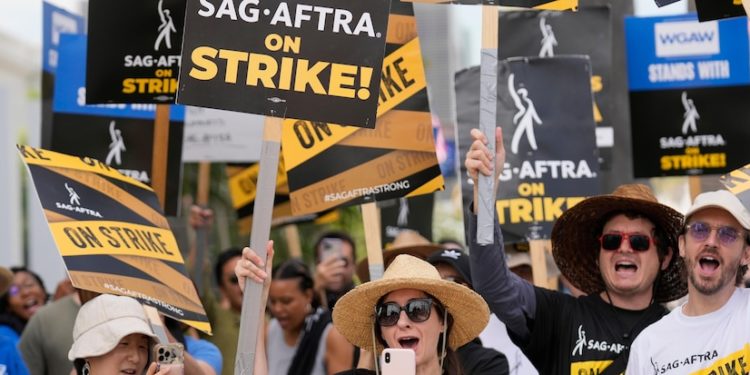 Strike talks break off between Hollywood actors and studios