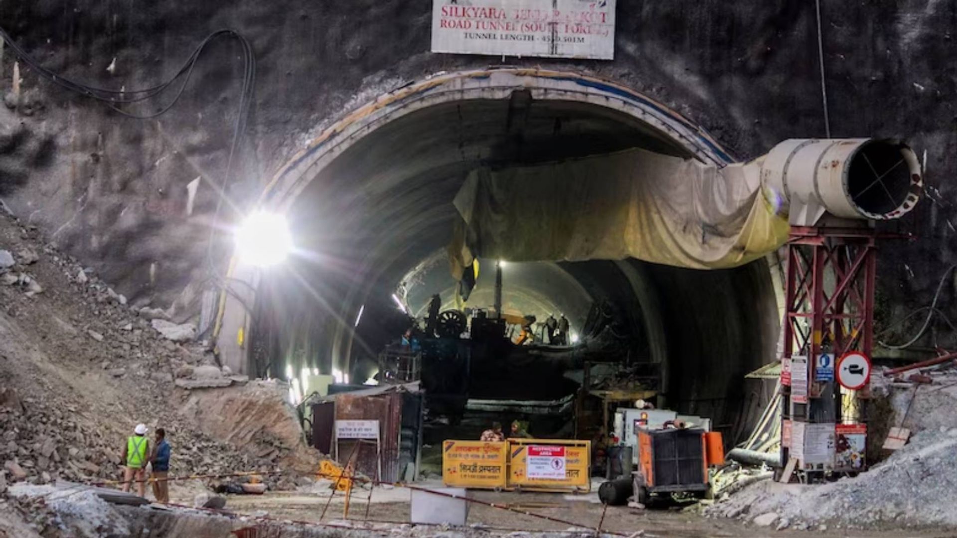 Uttarakhand tunnel collapse: CM Dhami meets family of stranded workers