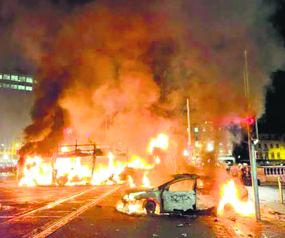 Violent clashes erupt in Dublin following knife assault