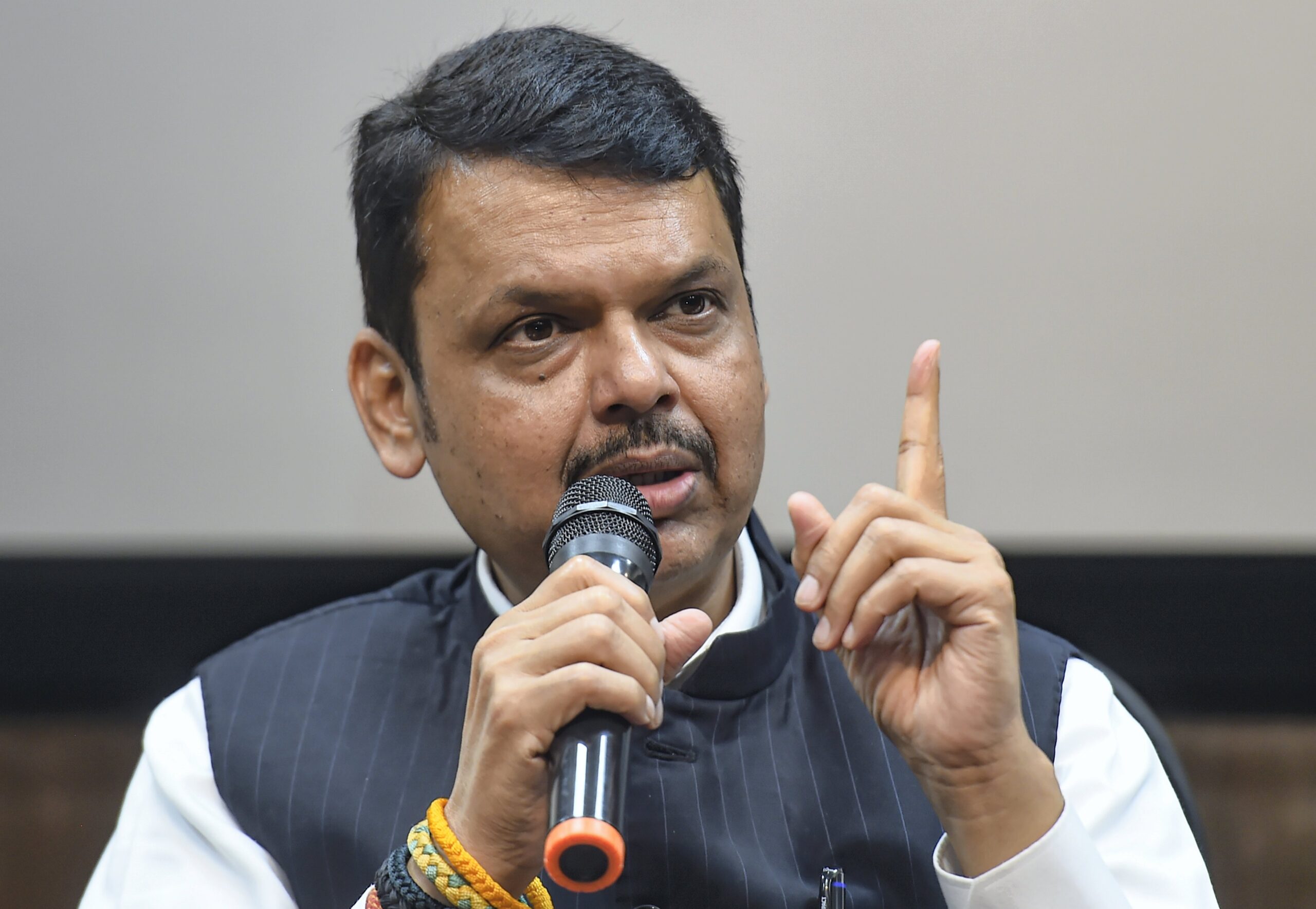 Fadnavis raises concern over Instagram emerging as marketplace for drugs