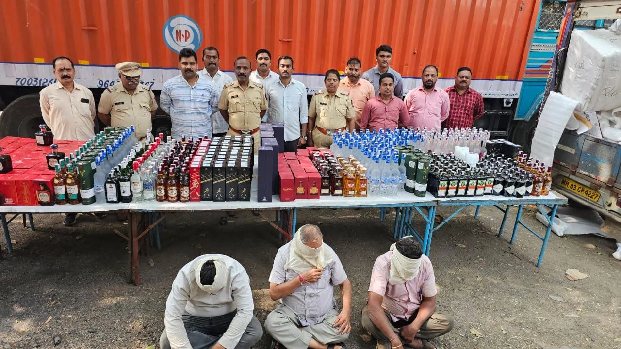 Excise department seizes 580 bottles of foreign liquor in Mumbai; 3 individuals arrested