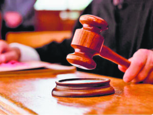 Delhi HC holds officials responsible for Chandni Chowk encroachment