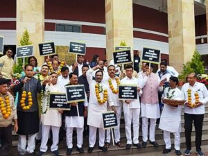 MVA leaders stage protest, demand farm loan waiver, higher MSPs