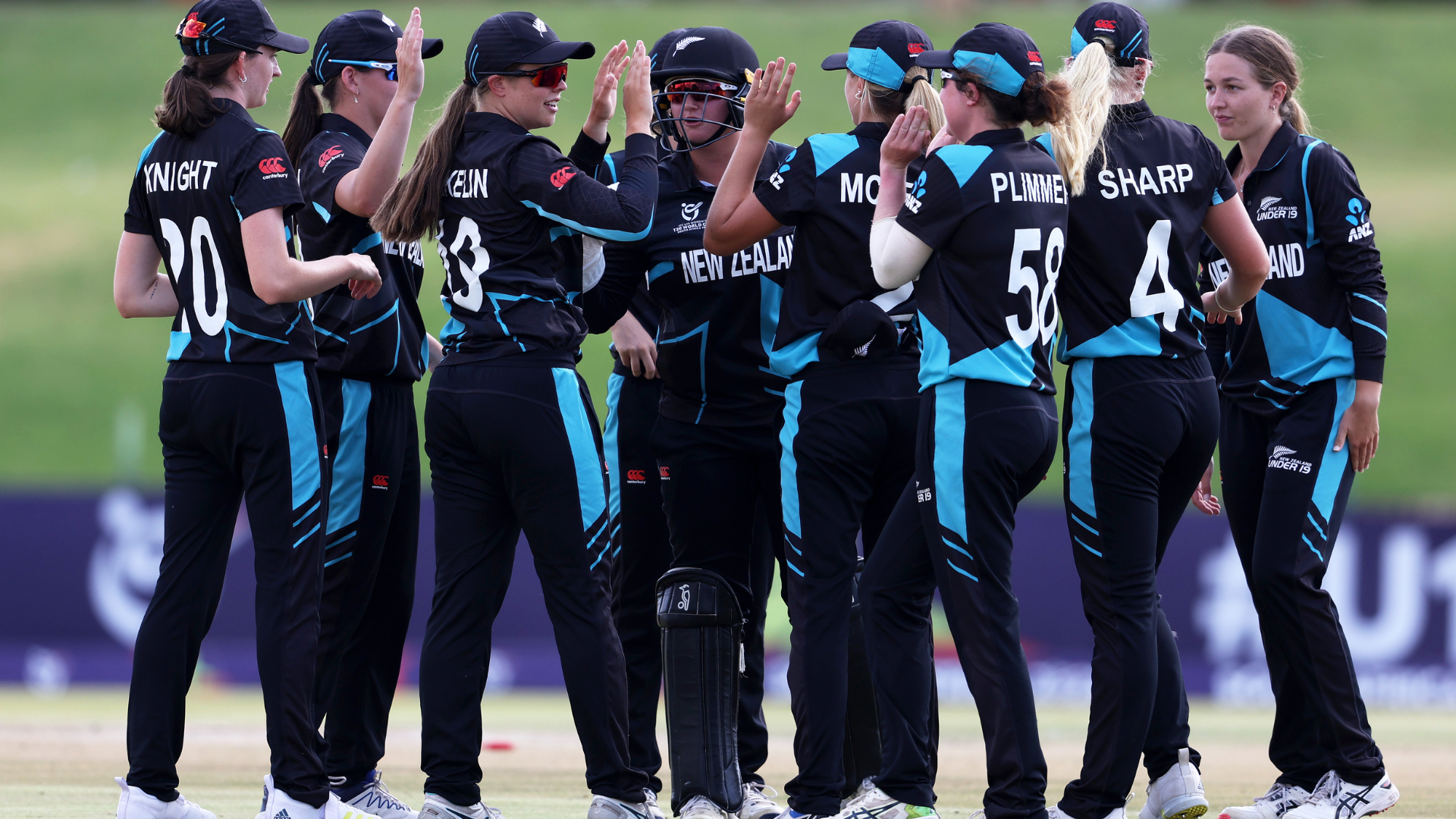 The women’s team from New Zealand wins the first ODI while Pakistan loses two key players to injury