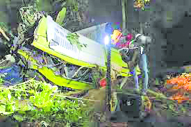 16 dead, 12 injured as bus plunges off ravine in Philippines